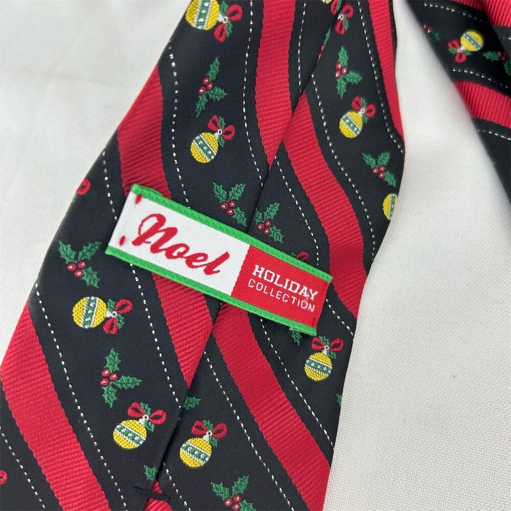 Noel Men's Christmas Holiday Striped Tie Red & Black - Picture 3 of 7